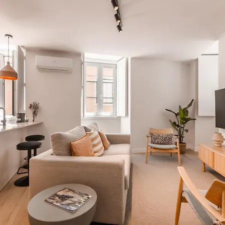 A2 Spacious & Stylish For 9 In Bica, Downtown Appartamento