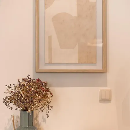 A2 Charm & Confort With Ac In Prime Location! Bica - Downtown 리스본