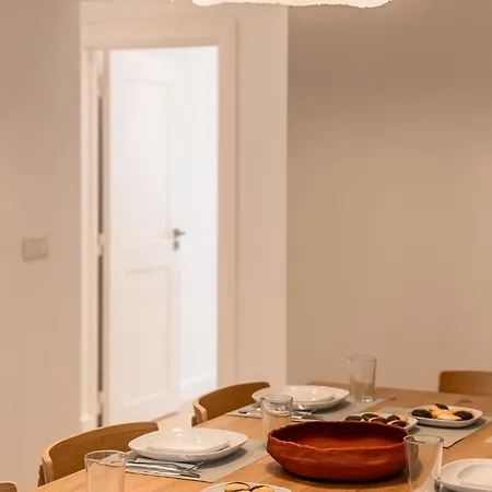 A2 Spacious & Stylish For 9 In Bica, Downtown 아파트 리스본