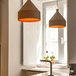 A2 Spacious & Stylish For 9 In Bica, Downtown *