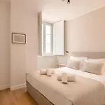 A2 Spacious & Stylish For 9 In Bica, Downtown 아파트
