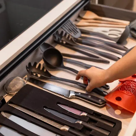 A2 Spacious & Stylish For 9 In Bica, Downtown Lisboa