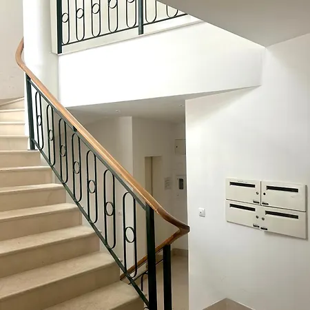 Ad2 Renovated Charm In Prime Location With Ac Apartamento