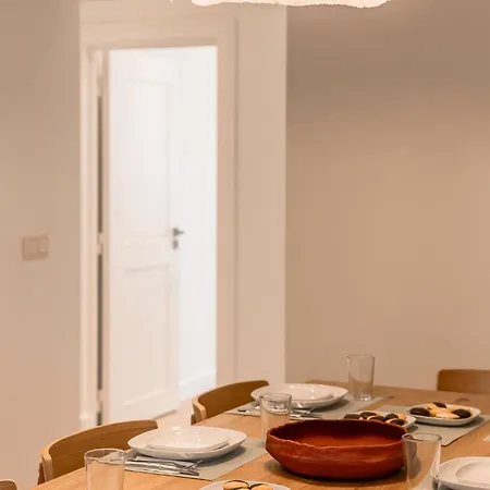 Apartamento Ad2 Renovated Charm In Prime Location With Ac Lisboa