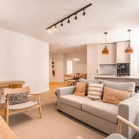 Ad2 Renovated Charm In Prime Location With Ac