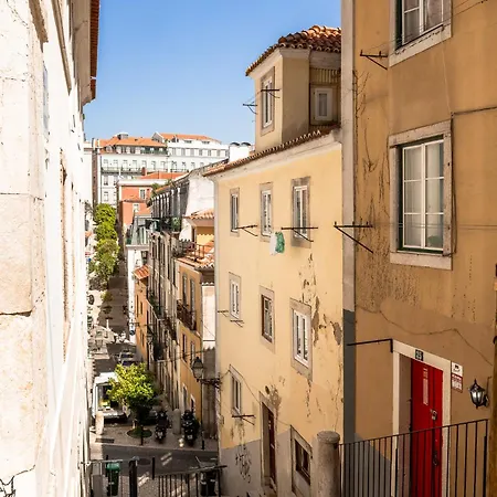 Ad2 Renovated Charm In Prime Location With Ac * Lisboa