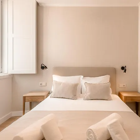 Apartamento Ad2 Renovated Charm In Prime Location With Ac Lisboa